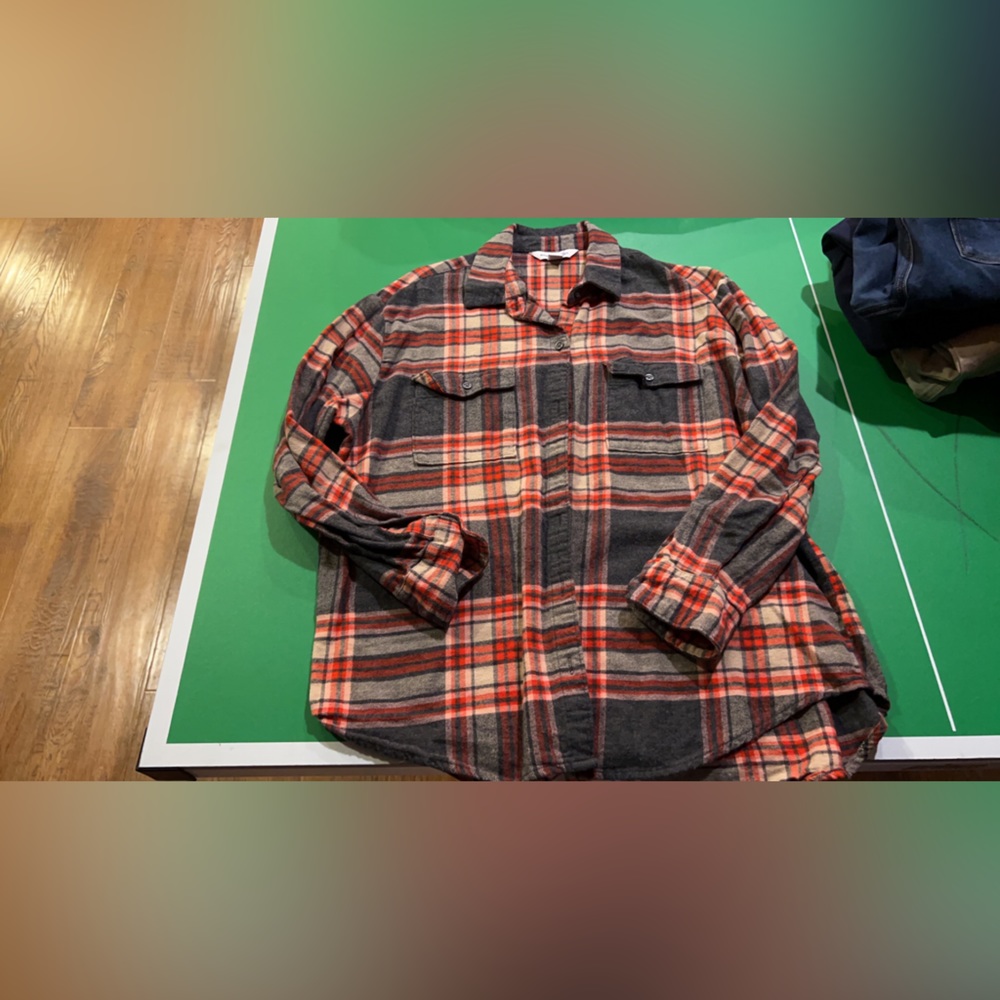 Women’s flannel top